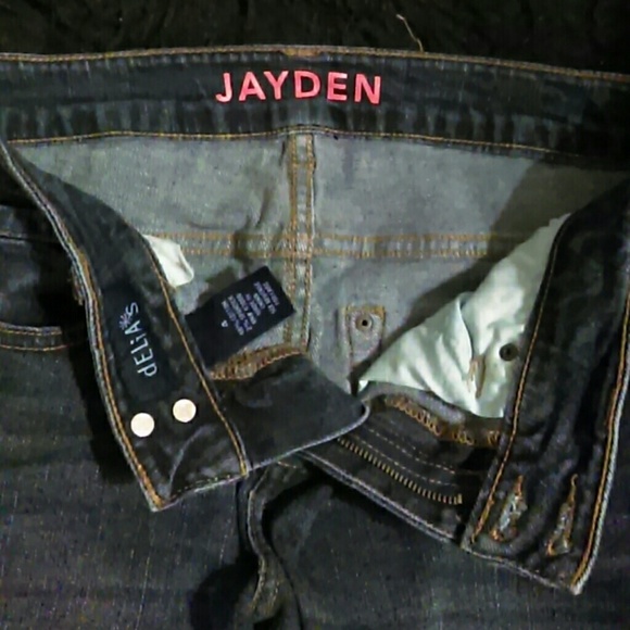Jeans - Picture 2 of 3